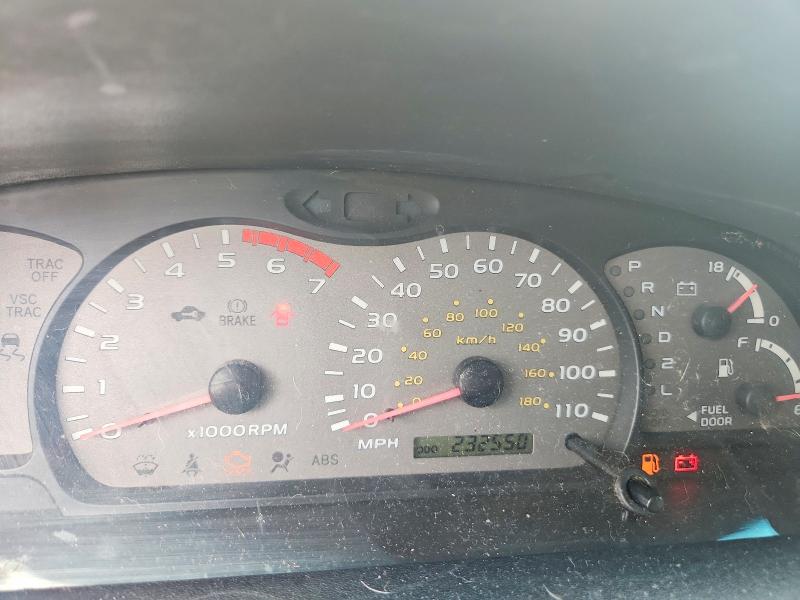 70204886 :رقم المزاد ، 5TDZT34A94S207881 vin ، 2004 Toyota Sequoia مزاد بيع