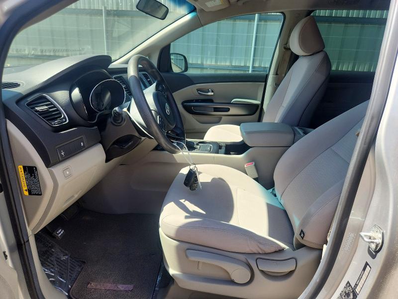 67381826 :رقم المزاد ، KNDMA5C12H6263261 vin ، 2017 Kia Sedona مزاد بيع