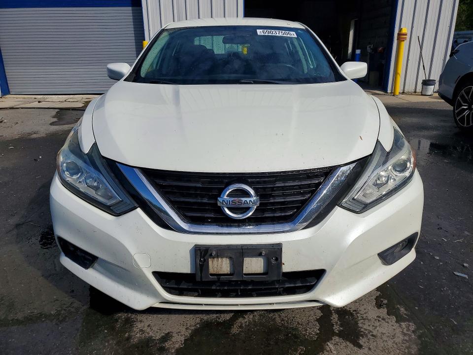 2017 Nissan Altima მანქანა იყიდება აუქციონზე, vin: 1N4AL3APXHC203163, აუქციონის ნომერი: 69037506