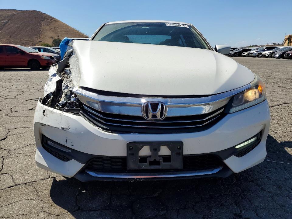 2016 Honda Accord მანქანა იყიდება აუქციონზე, vin: 1HGCR2F50GA139097, აუქციონის ნომერი: 70696816