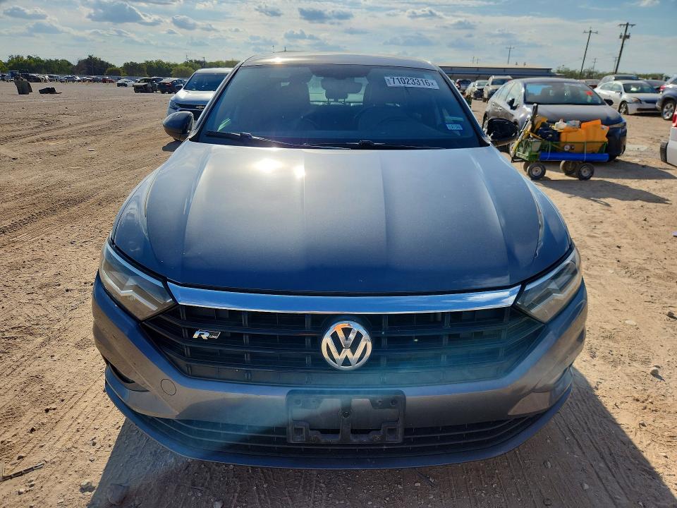Продажа на аукционе авто 2019 Volkswagen Jetta, vin: 3VWCB7BU5KM239671, номер лота: 71023316