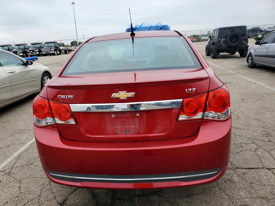 70044006 :رقم المزاد ، 1G1PG5SB9E7230374 vin ، 2014 Chevrolet Cruze مزاد بيع