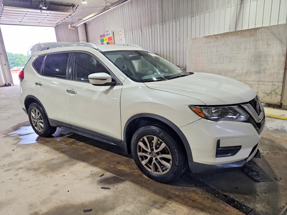 Продажа на аукционе авто 2018 Nissan Rogue, vin: KNMAT2MV7JP596813, номер лота: 69339846