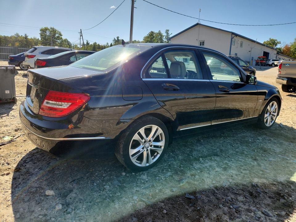 69089456 :رقم المزاد ، WDDGF4HB5CR216667         vin ، 2012 Mercedes-benz C مزاد بيع