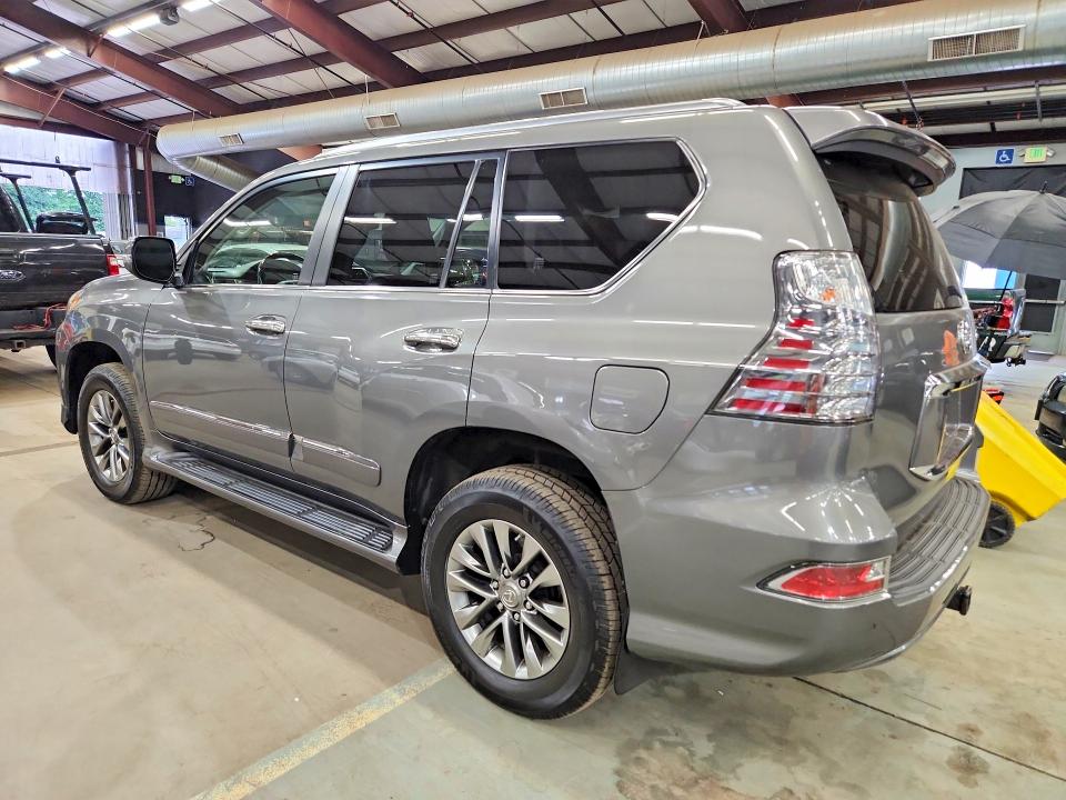 2014 Lexus Gx მანქანა იყიდება აუქციონზე, vin: JTJJM7FX3E5075675, აუქციონის ნომერი: 68540916