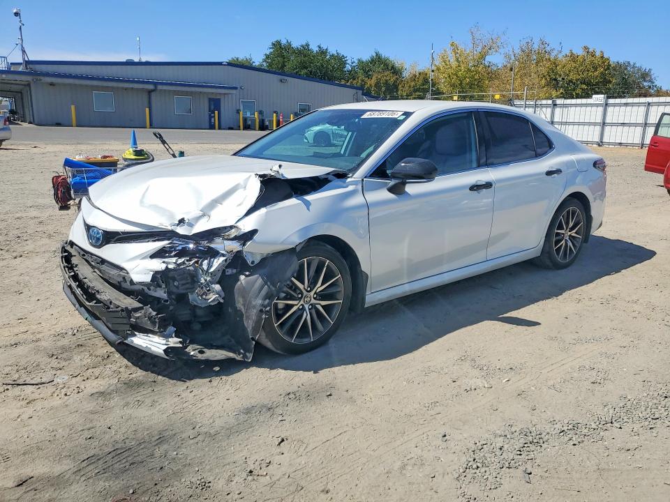 2022 Toyota Camry მანქანა იყიდება აუქციონზე, vin: 4T1F31AK6NU595066, აუქციონის ნომერი: 68789106