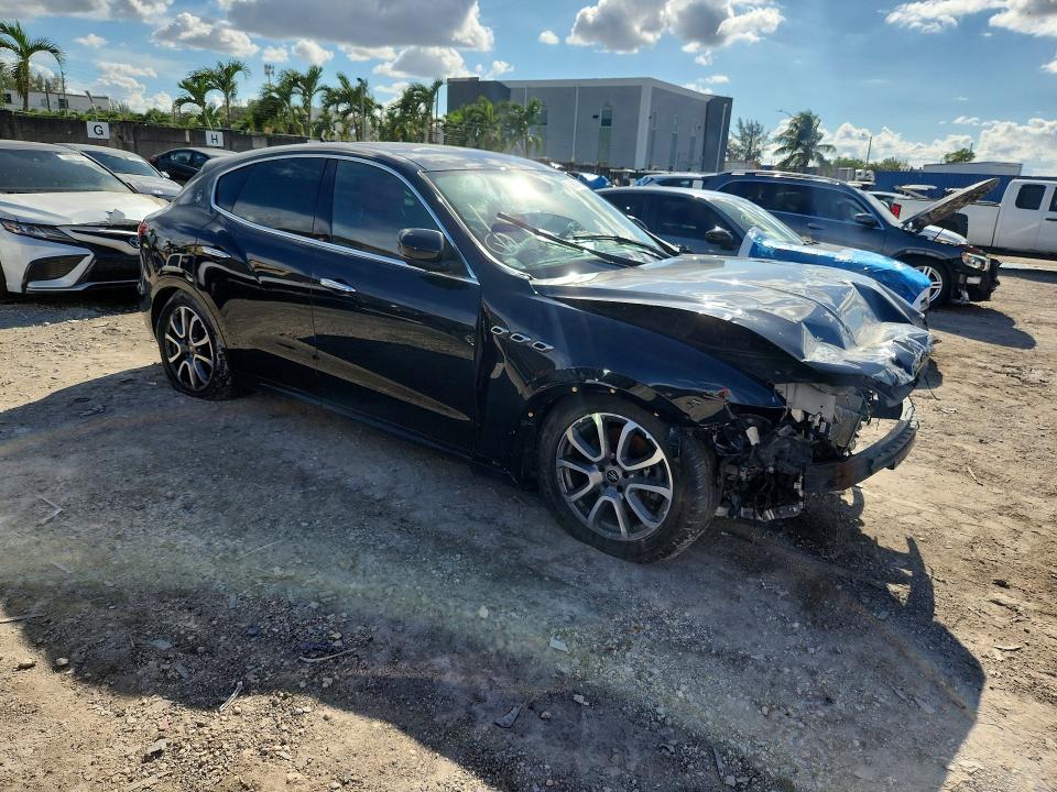 2020 Maserati Levante მანქანა იყიდება აუქციონზე, vin: ZN661XUAXLX349843, აუქციონის ნომერი: 69807466