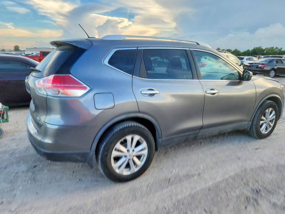 68605566 :رقم المزاد ، KNMAT2MT1FP555602 vin ، 2015 Nissan Rogue مزاد بيع
