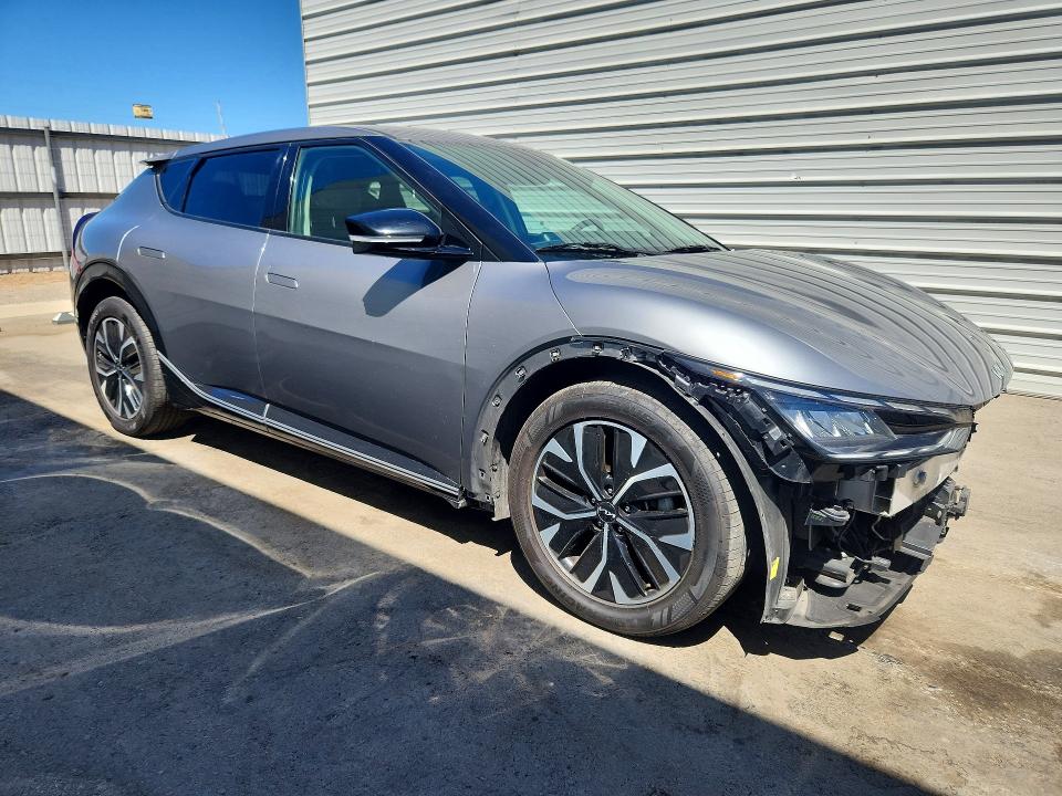 2024 Kia Ev6 მანქანა იყიდება აუქციონზე, vin: KNDC3DLC2R5613982, აუქციონის ნომერი: 67734466