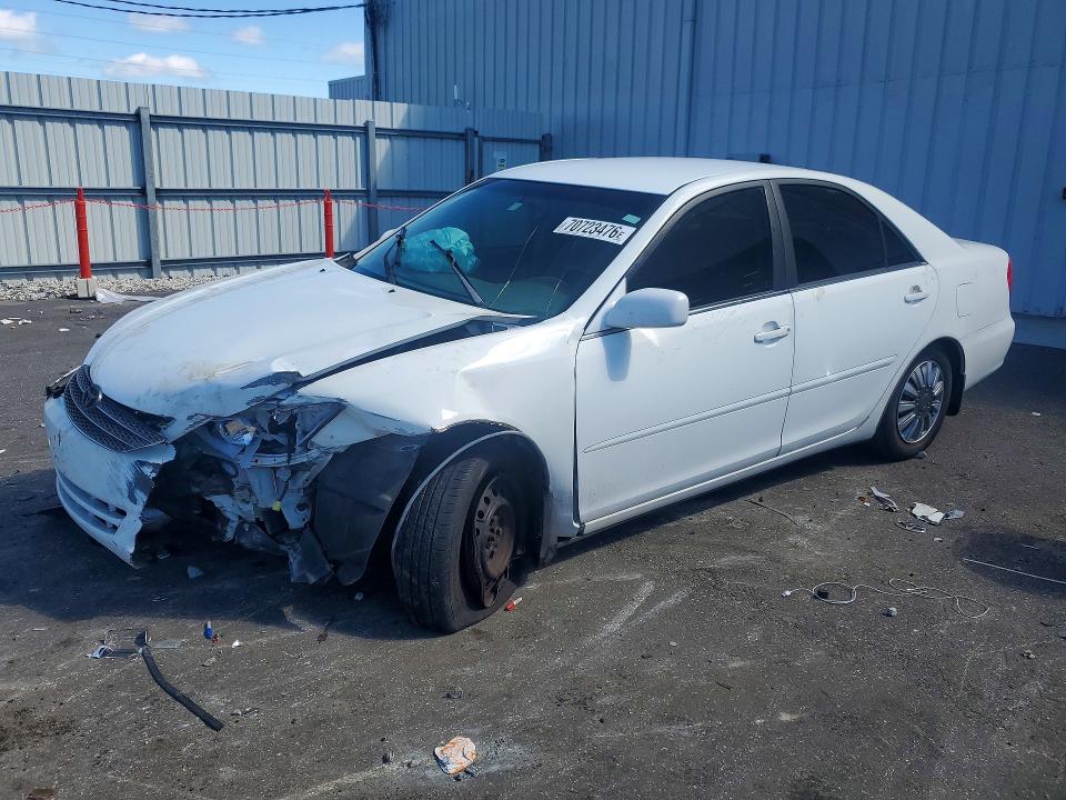 2002 Toyota Camry მანქანა იყიდება აუქციონზე, vin: 4T1BE32KX2U554292, აუქციონის ნომერი: 70723476