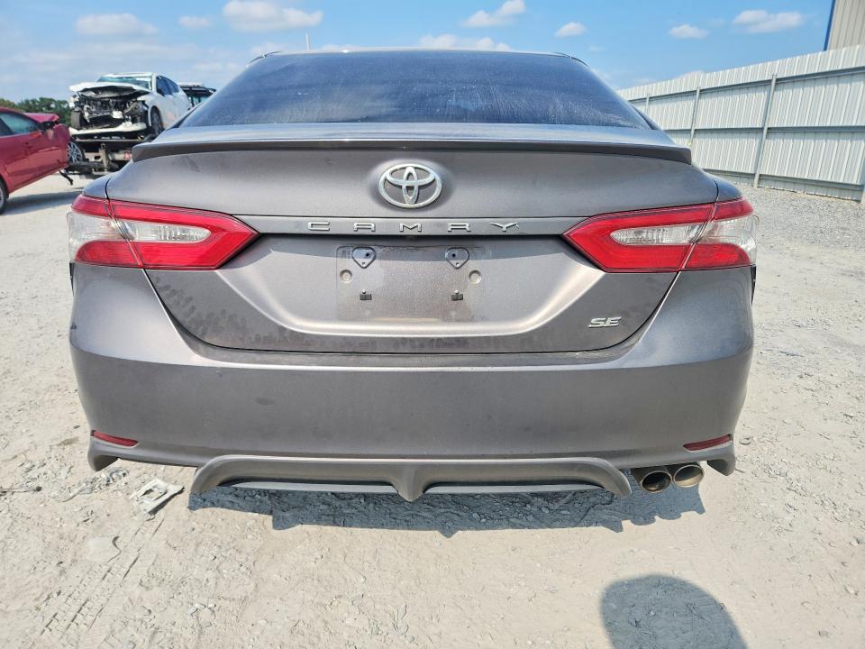 Продаж на аукціоні авто 2018 Toyota Camry, vin: 4T1B11HK7JU118621, номер лоту: 68917506