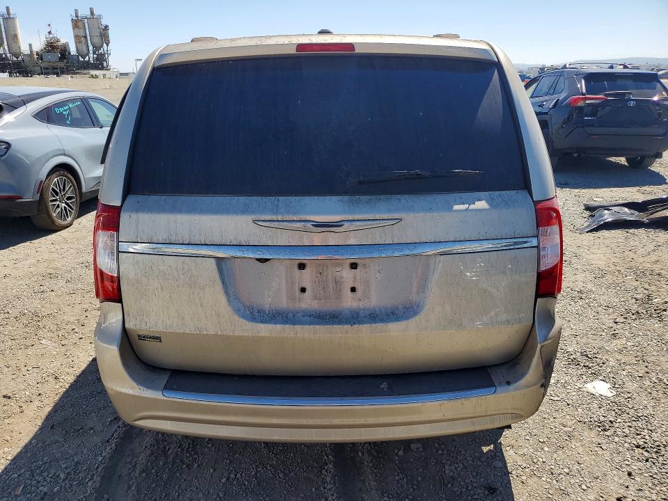 69446686 :رقم المزاد ، 2C4RC1BG0FR560761 vin ، 2015 Chrysler Town & Country مزاد بيع