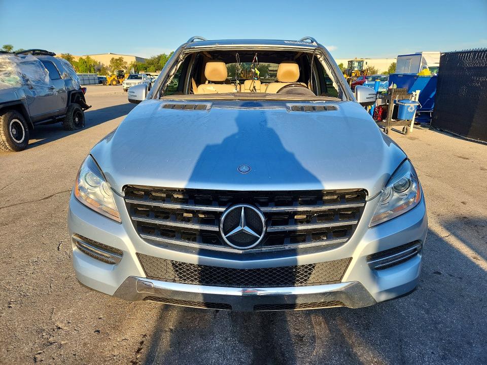 2015 Mercedes-benz Ml მანქანა იყიდება აუქციონზე, vin: 4JGDA5JB1FA586296, აუქციონის ნომერი: 68616396
