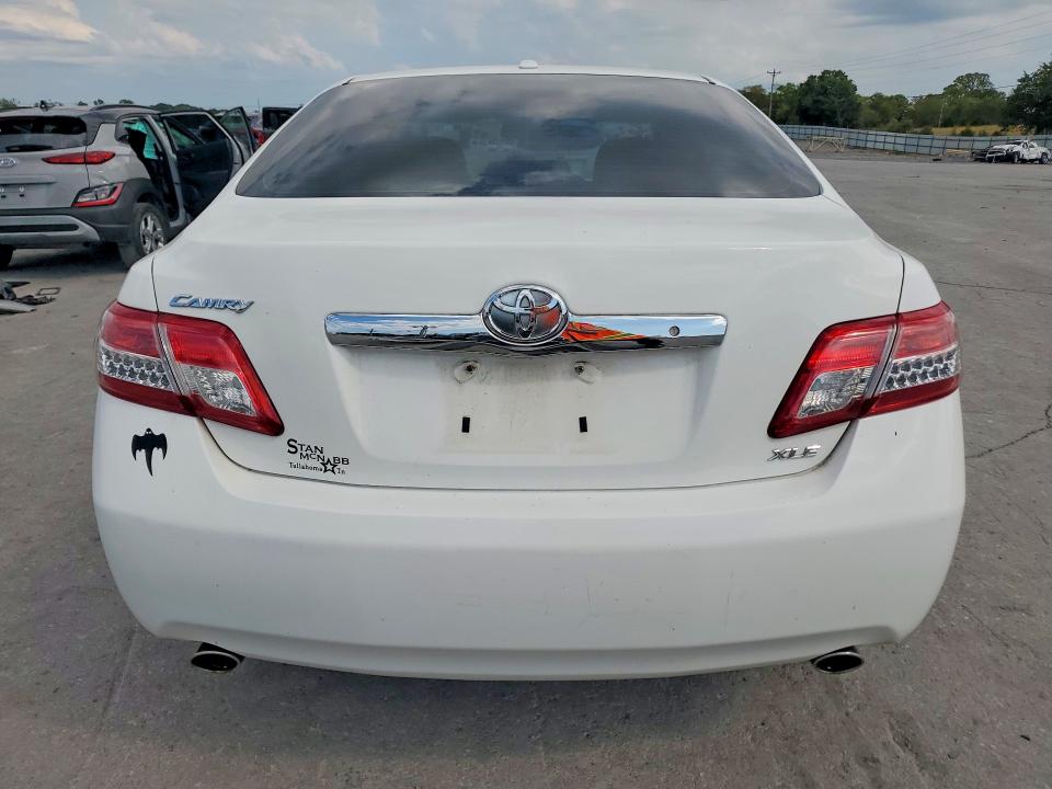 2010 Toyota Camry მანქანა იყიდება აუქციონზე, vin: 4T1BK3EK6AU602308, აუქციონის ნომერი: 68000486