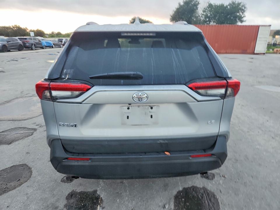 2021 Toyota Rav4 მანქანა იყიდება აუქციონზე, vin: 2T3H1RFV6MW124704, აუქციონის ნომერი: 68983616