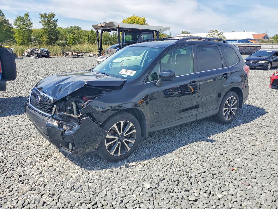 67960176 :رقم المزاد ، JF2SJGEC5JH577287 vin ، 2018 Subaru Forester مزاد بيع