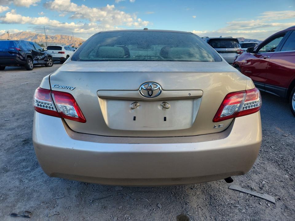 2011 Toyota Camry მანქანა იყიდება აუქციონზე, vin: 4T1BF3EK0BU727097, აუქციონის ნომერი: 70136746