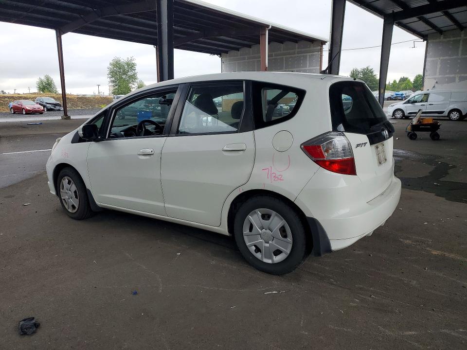 67318366 :رقم المزاد ، JHMGE8H37DC078131 vin ، 2013 Honda Fit مزاد بيع