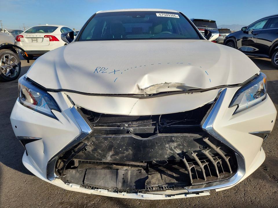 67509306 :رقم المزاد ، 58ADA1C14RU051715 vin ، 2024 Lexus Es 300h مزاد بيع