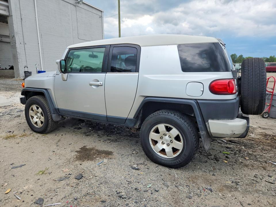 69572986 :رقم المزاد ، JTEBU11F270007043 vin ، 2007 Toyota Fj Cruiser مزاد بيع