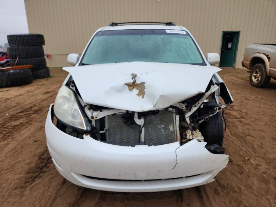 Продажа на аукционе авто 2008 Toyota Sienna, vin: 5TDBK22C08S010087, номер лота: 70651916