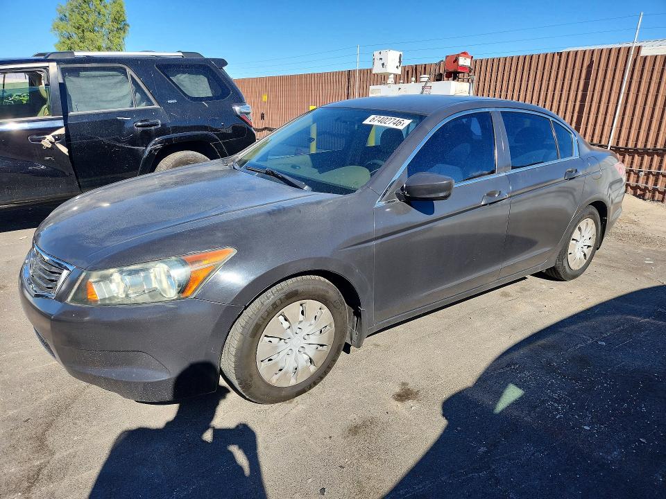 67402746 :رقم المزاد ، 1HGCP2F30AA004634 vin ، 2010 Honda Accord مزاد بيع