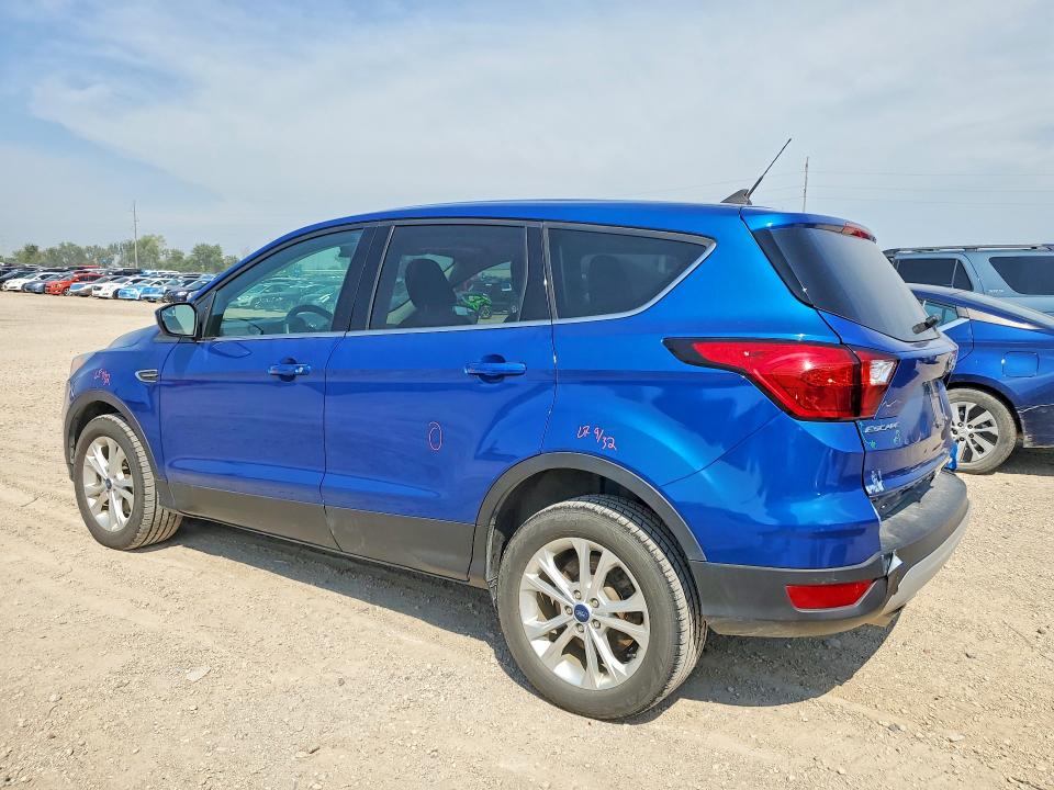 2019 Ford Escape მანქანა იყიდება აუქციონზე, vin: 1FMCU0GD4KUB02113, აუქციონის ნომერი: 66898766