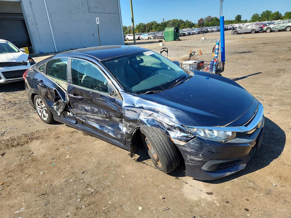 69353766 :رقم المزاد ، 19XFC2F50HE215560 vin ، 2017 Honda Civic مزاد بيع