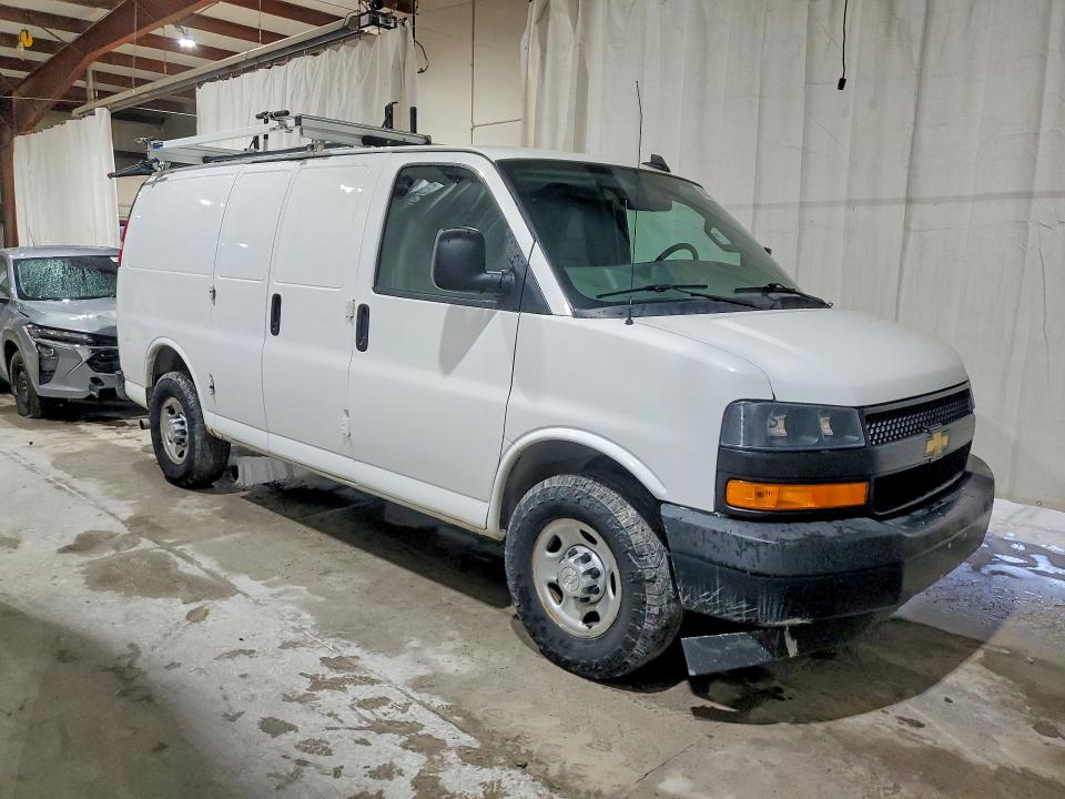 68059506 :رقم المزاد ، 1GCWGAFP5L1148465 vin ، 2020 Chevrolet Express G2500 مزاد بيع
