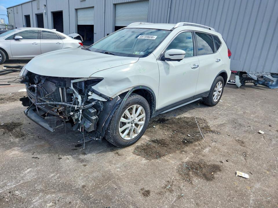 Auction sale of the 2017 Nissan Rogue, vin: KNMAT2MV7HP532068, lot number: 69709656