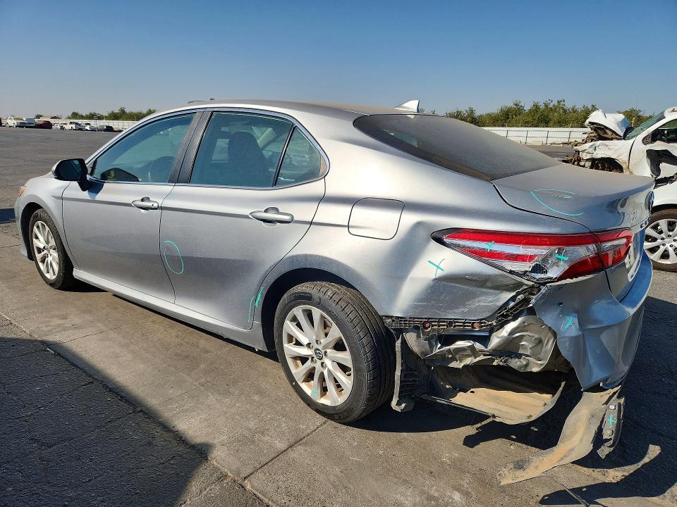 2019 Toyota Camry მანქანა იყიდება აუქციონზე, vin: 4T1B11HK2KU821156, აუქციონის ნომერი: 69996476