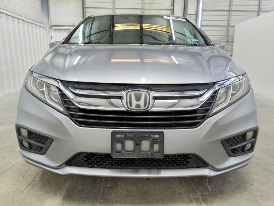 67327136 :رقم المزاد ، 5FNRL6H7XKB113204 vin ، 2019 Honda Odyssey مزاد بيع