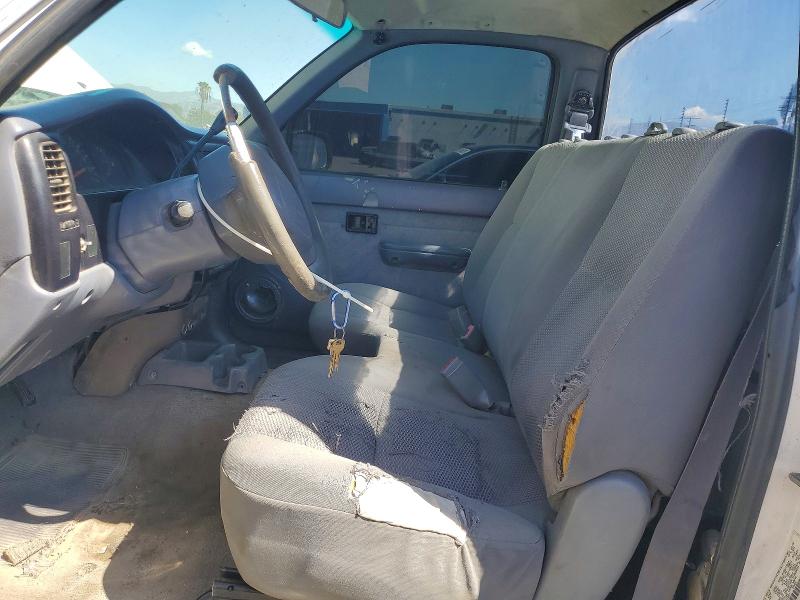 2000 Toyota Tacoma მანქანა იყიდება აუქციონზე, vin: 5TENL42N9YZ713357, აუქციონის ნომერი: 70682476