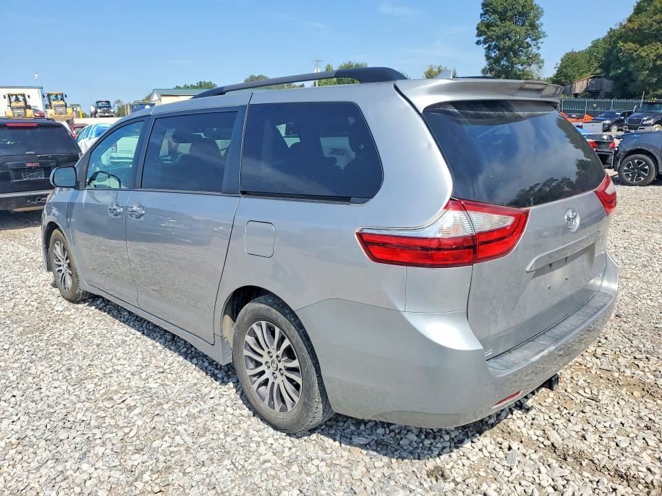2018 Toyota Sienna მანქანა იყიდება აუქციონზე, vin: 5TDYZ3DC9JS931786, აუქციონის ნომერი: 69396676