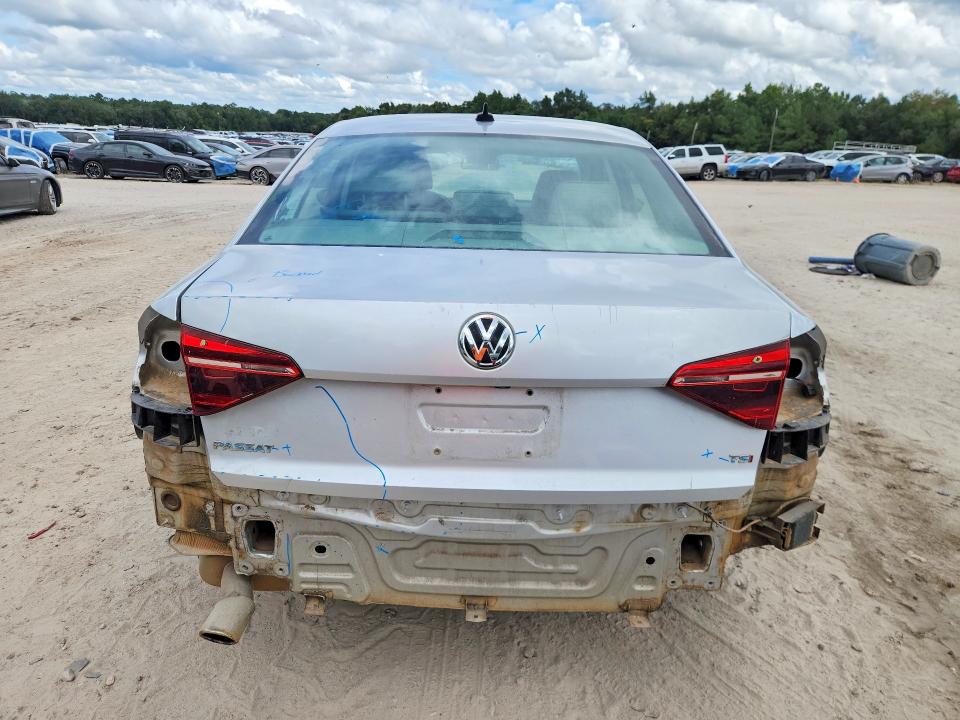 2018 Volkswagen Passat მანქანა იყიდება აუქციონზე, vin: 1VWAA7A30JC024752, აუქციონის ნომერი: 67716006