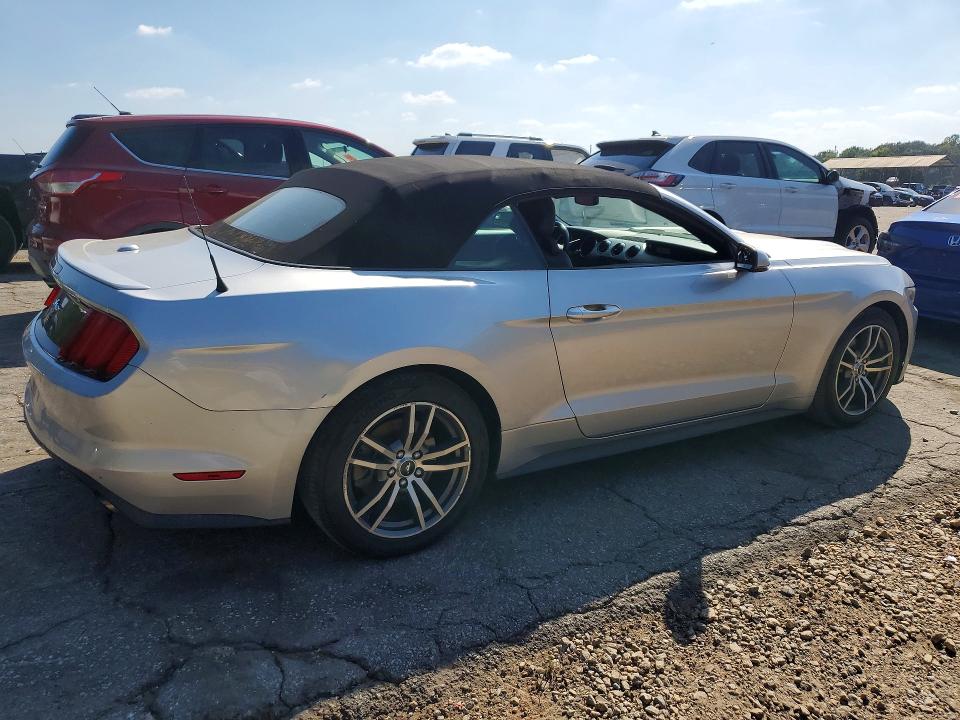 69212326 :رقم المزاد ، 1FATP8UH3F5382999 vin ، 2015 Ford Mustang مزاد بيع