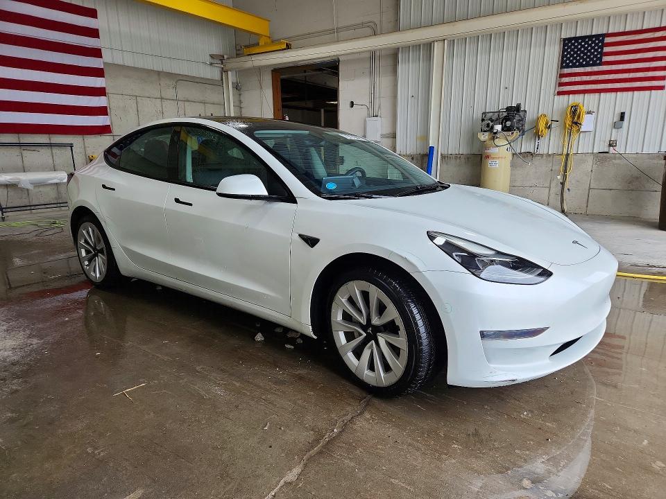 Продажа на аукционе авто 2023 Tesla Model 3, vin: 5YJ3E1EA8PF434183, номер лота: 69948126