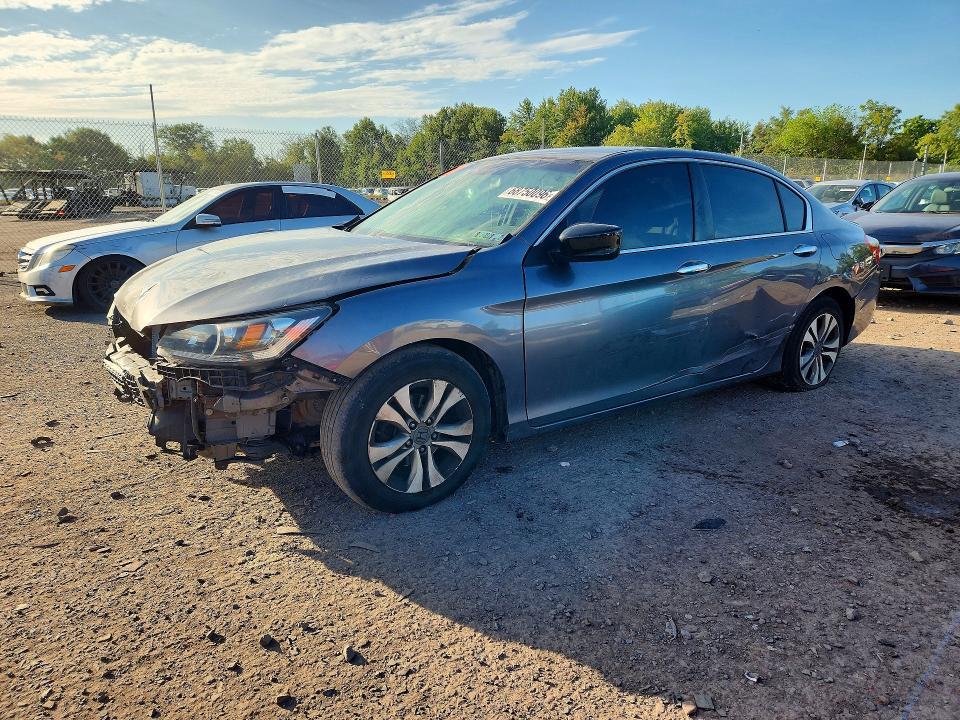 Продажа на аукционе авто 2015 Honda Accord, vin: 1HGCR2F39FA217065, номер лота: 68750096