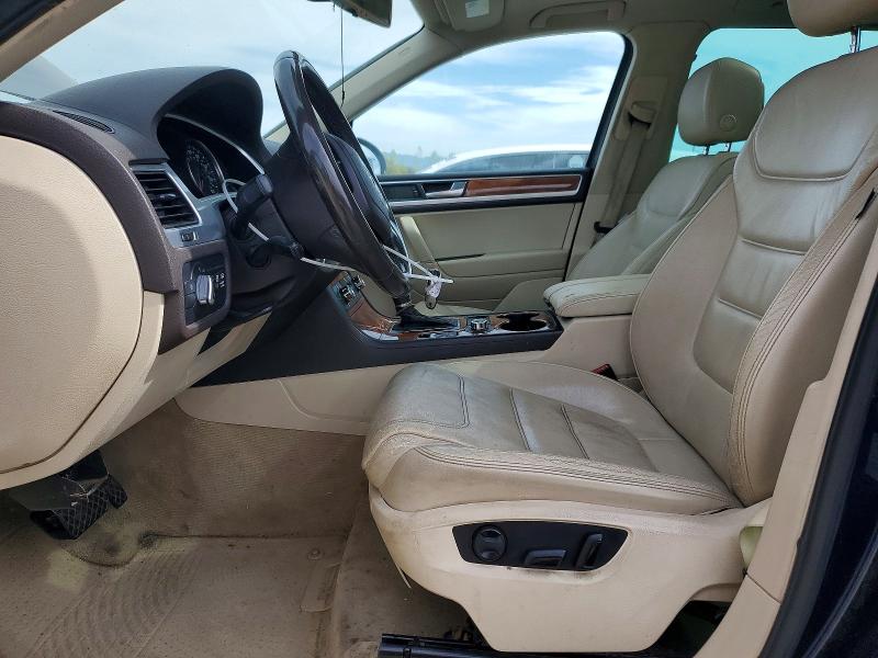 2011 Volkswagen Touareg მანქანა იყიდება აუქციონზე, vin: WVGFK9BP8BD002055, აუქციონის ნომერი: 69945306