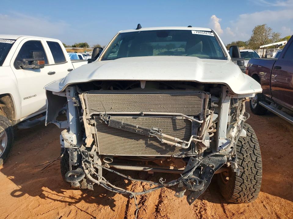 70934216 :رقم المزاد ، 3C6UR5DL7RG227338 vin ، 2024 Ram 2500 مزاد بيع