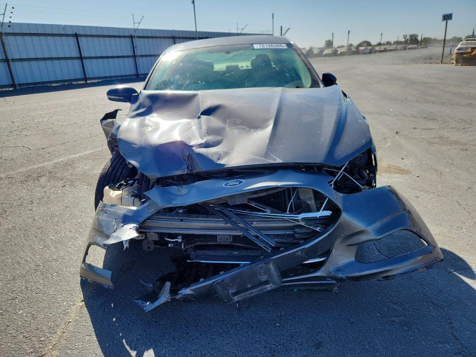 2015 Ford Fusion მანქანა იყიდება აუქციონზე, vin: 3FA6P0H76FR105860, აუქციონის ნომერი: 70196366