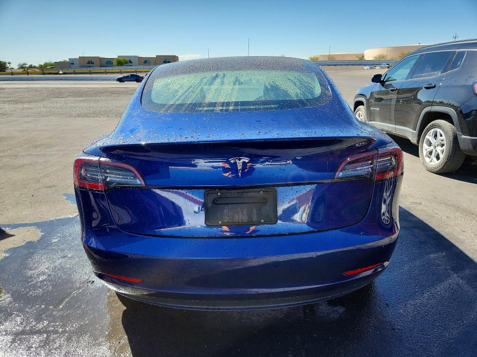 2022 Tesla Model 3 მანქანა იყიდება აუქციონზე, vin: 5YJ3E1EA1NF371067, აუქციონის ნომერი: 70507916