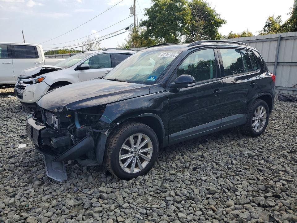 Auction sale of the 2018 Volkswagen Tiguan Limited, vin: WVGBV7AX6JK000679, lot number: 69109706