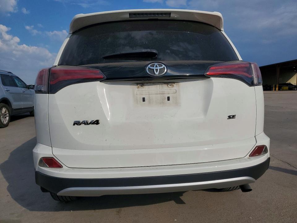 Продаж на аукціоні авто 2017 Toyota Rav4, vin: JTMNFREV2HJ140828, номер лоту: 70642856