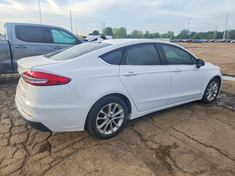 Продажа на аукционе авто 2020 Ford Fusion, vin: 3FA6P0LU0LR218423, номер лота: 68364756