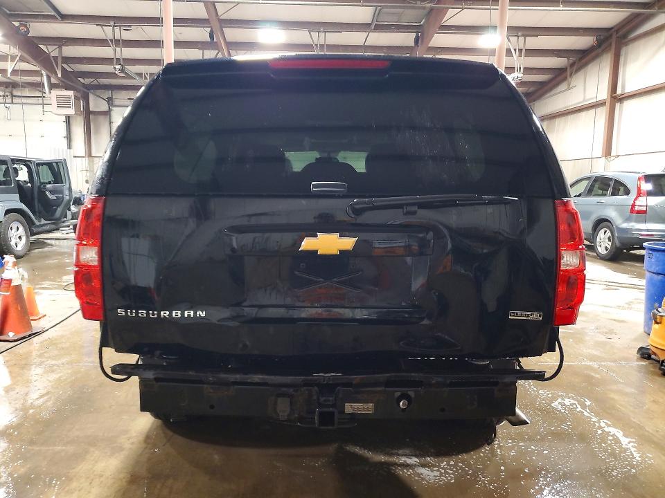 68617606 :رقم المزاد ، 1GNSKJE77CR167719 vin ، 2012 Chevrolet Suburban مزاد بيع