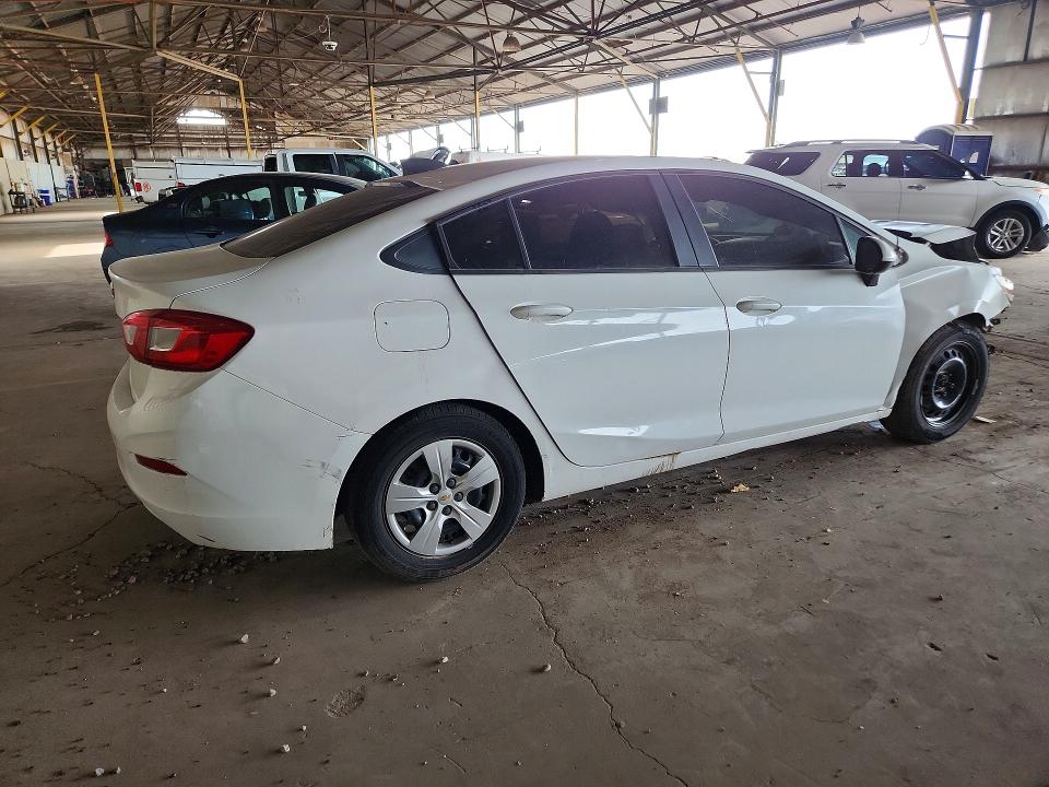 69625016 :رقم المزاد ، 1G1BC5SM2H7270193 vin ، 2017 Chevrolet Cruze مزاد بيع