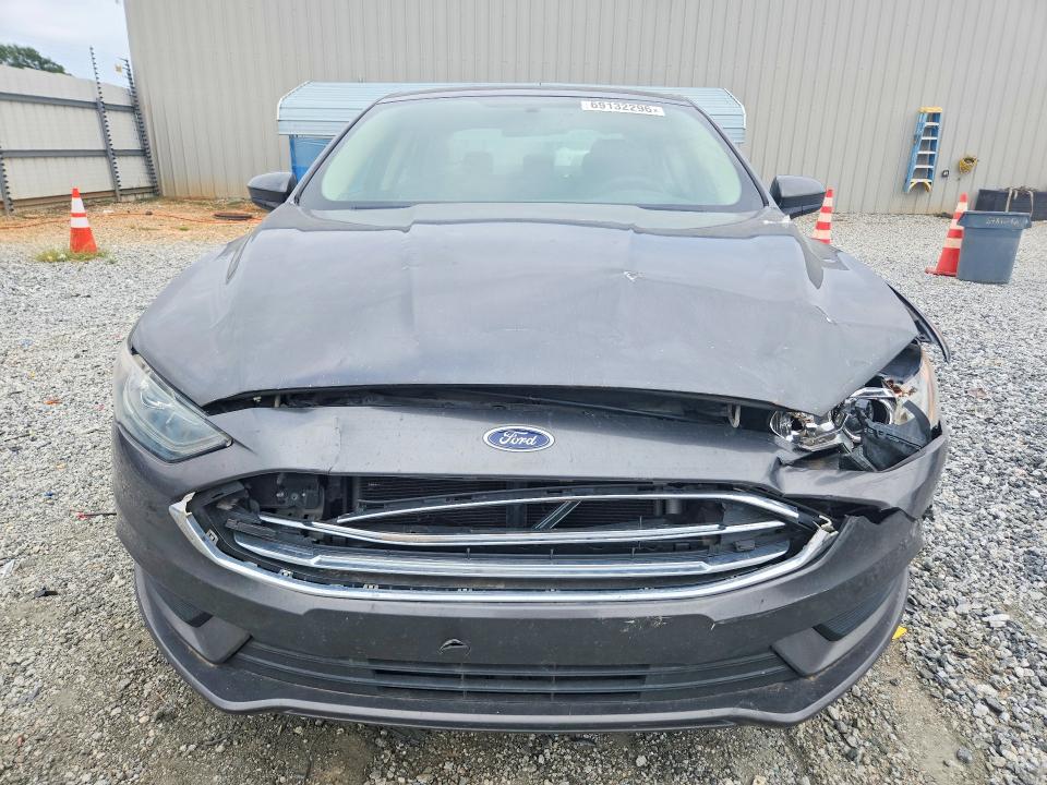 Auction sale of the 2017 Ford Fusion, vin: 3FA6P0H70HR226323        , lot number: 69132296