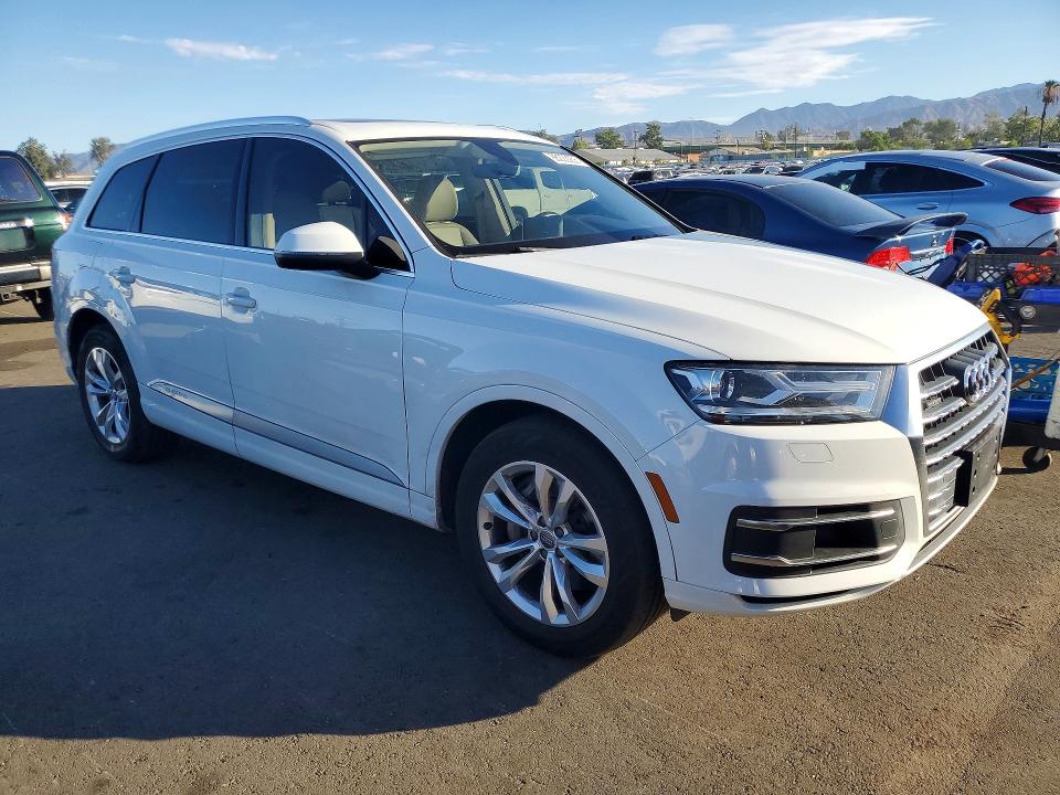 Продажа на аукционе авто 2018 Audi Q7, vin: WA1AAAF76JD012072, номер лота: 68229256