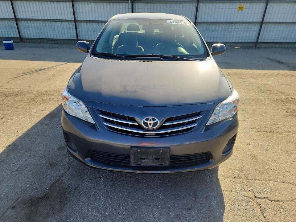 69988476 :رقم المزاد ، JTDBU4EE7DJ117776 vin ، 2013 Toyota Corolla مزاد بيع